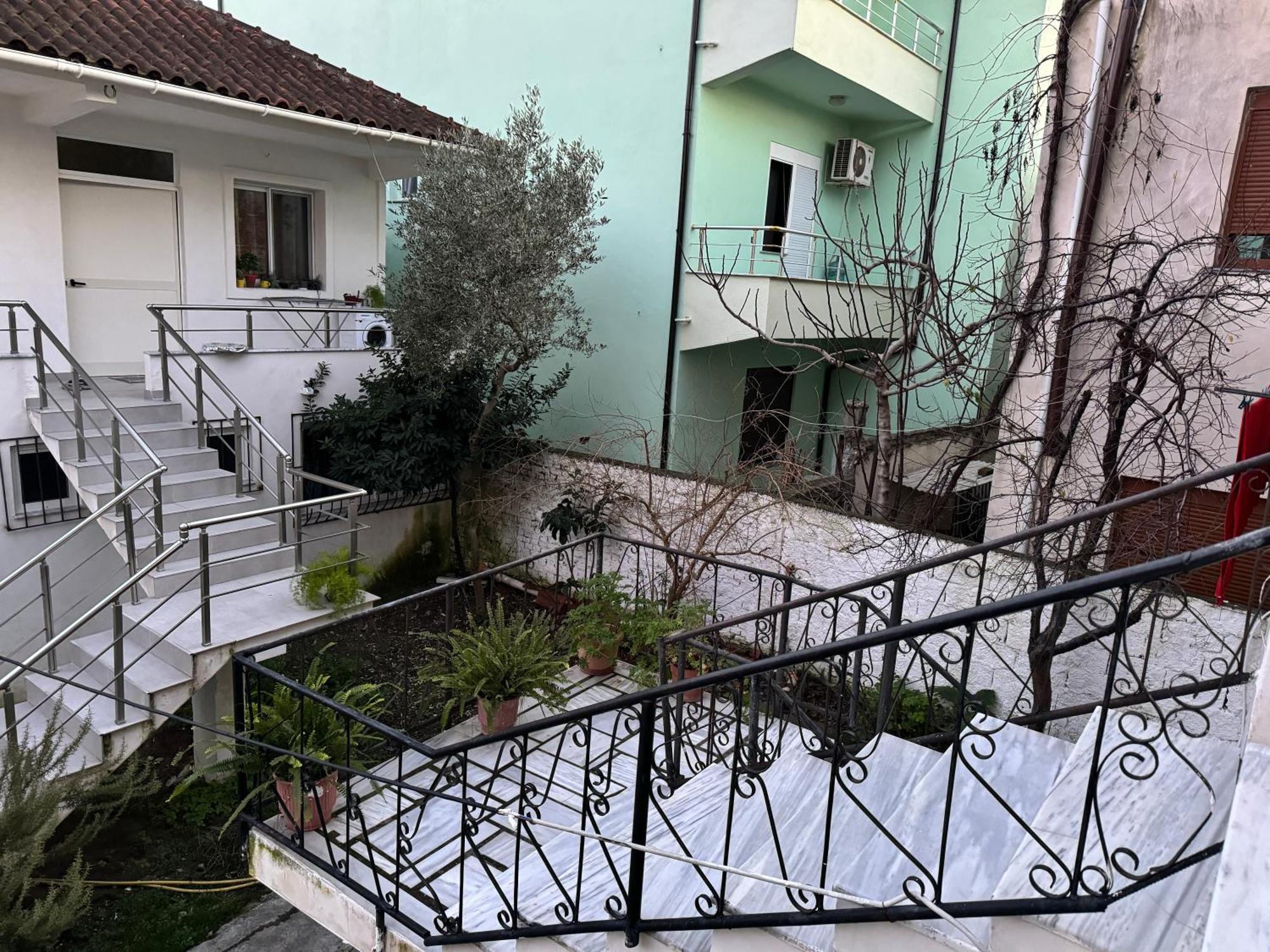 Ibras House Hotel Durres Bagian luar foto